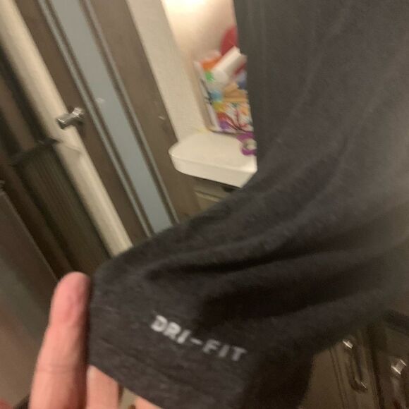 Nike Tee  - Picture 5 of 5